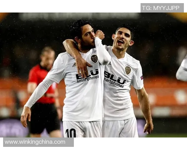 瓦伦西亚客场不敌巴列卡诺，逆境中的王者之路仍需努力