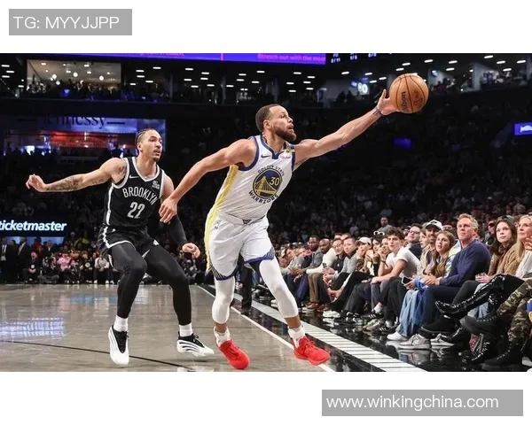 勇士再胜黄蜂,库里再砍40分领袖球队 勇士再胜黄蜂,库里再砍40分领袖球队