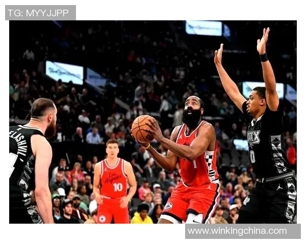 快船战胜灰熊,稳坐胜利 快船战胜灰熊,稳坐胜利